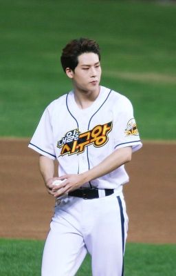 [MONSTA X - JOOKYUN | KIKYUN] BASEBALL AND THE STORY ABOUT LOVE