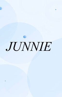 Nhà Junnie có gì?